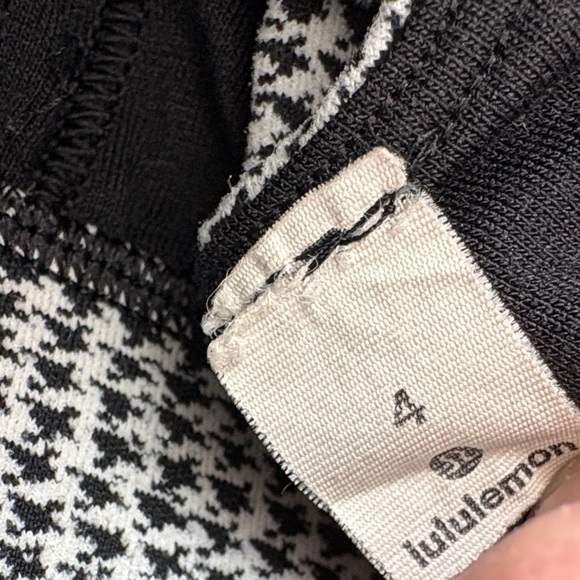 lululemon athletica Sports Bras and Leggings Bundle - Picture 3 of 6